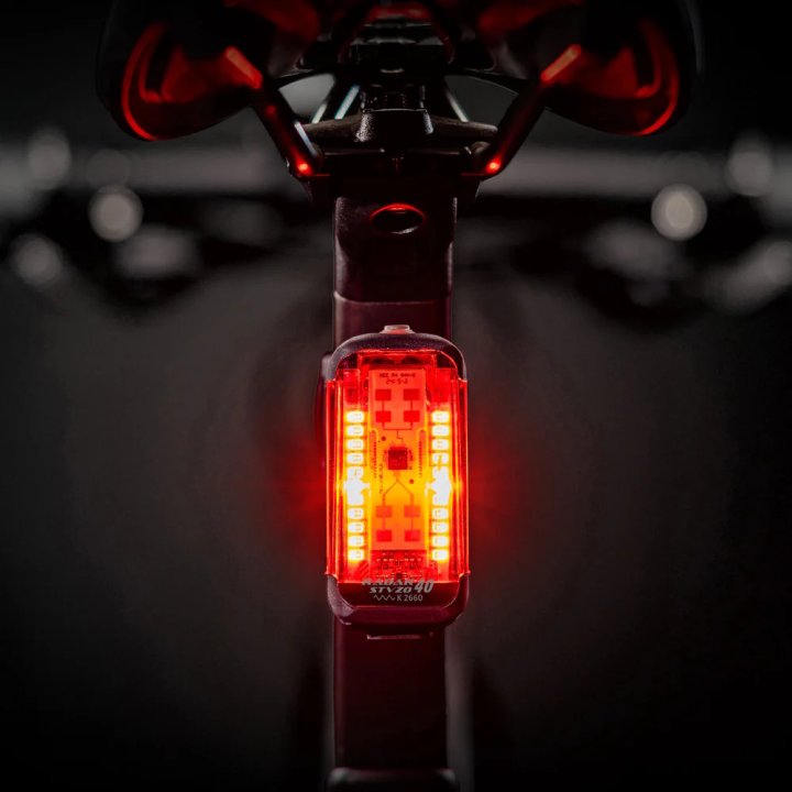 Lezyne Radar STVZO Fahrradrücklicht - schwarz – Bild 3